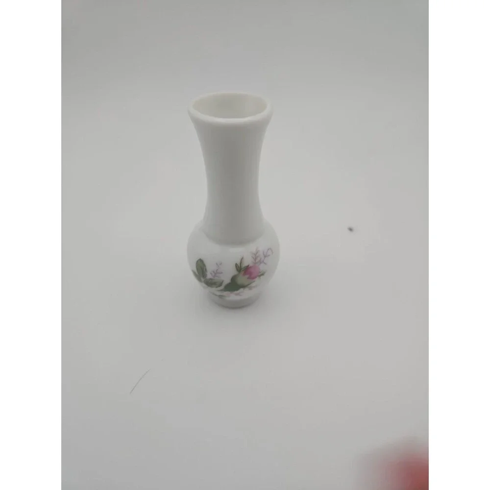 Miniature Vases set Of 3 Flower Design 2 1/2 Inches Tall